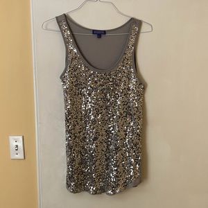 💕HP💕 VIVIENNE TAM tank top - size M - EUC